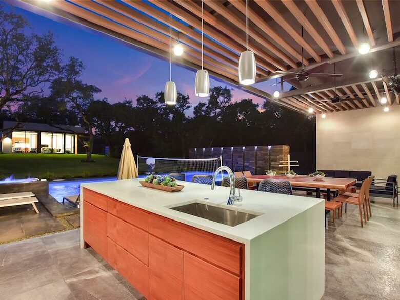 ABOVE - Pinnacle Estate - Austin, Texas