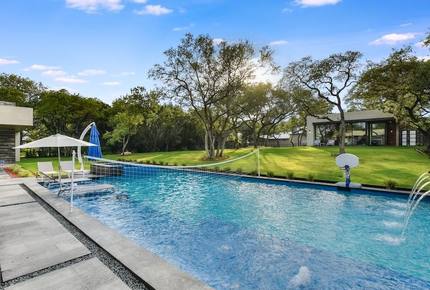 ABOVE - Pinnacle Estate - Austin, Texas