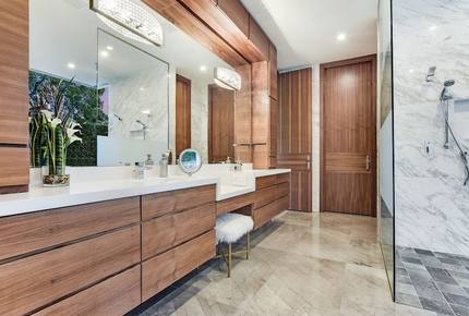 ABOVE - Pinnacle Estate - Austin, Texas