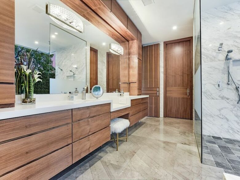 ABOVE - Pinnacle Estate - Austin, Texas