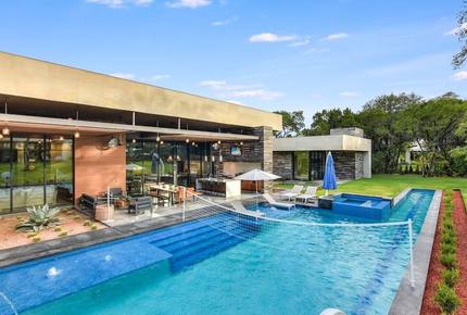 ABOVE - Pinnacle Estate - Austin, Texas