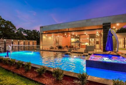 ABOVE - Pinnacle Estate - Austin, Texas