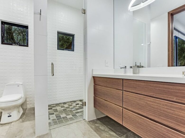 ABOVE - Pinnacle Estate - Austin, Texas