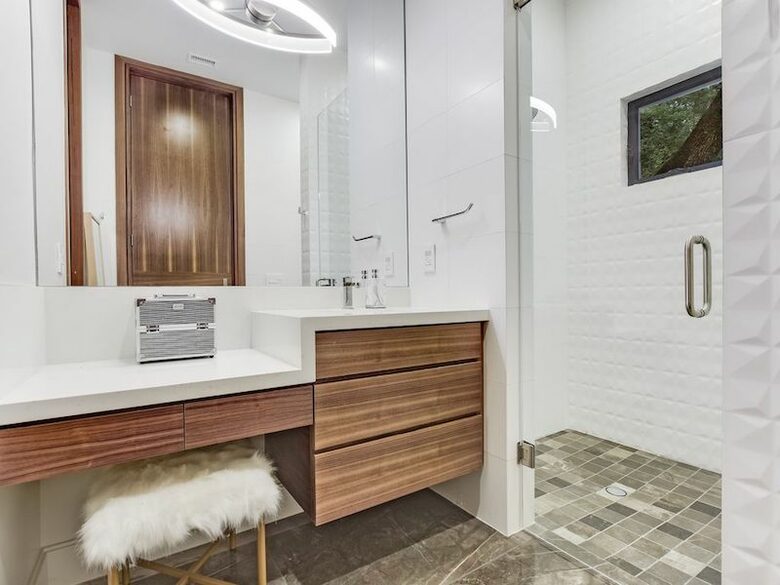 ABOVE - Pinnacle Estate - Austin, Texas