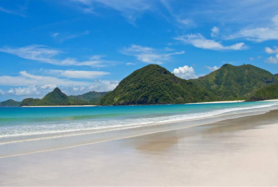 Selong Selo Elevated Villa - Selong Belanak, Indonesia