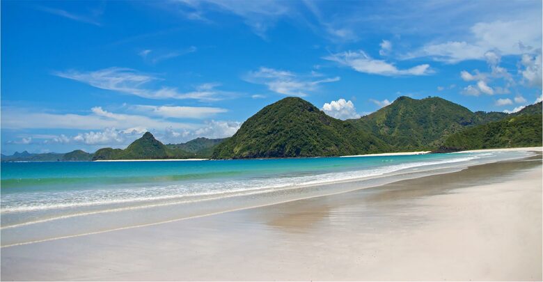 Selong Selo Elevated Villa - Selong Belanak, Indonesia