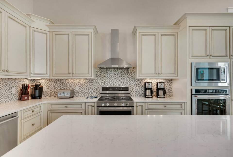 Born To Sun - Miramar Beach, Florida