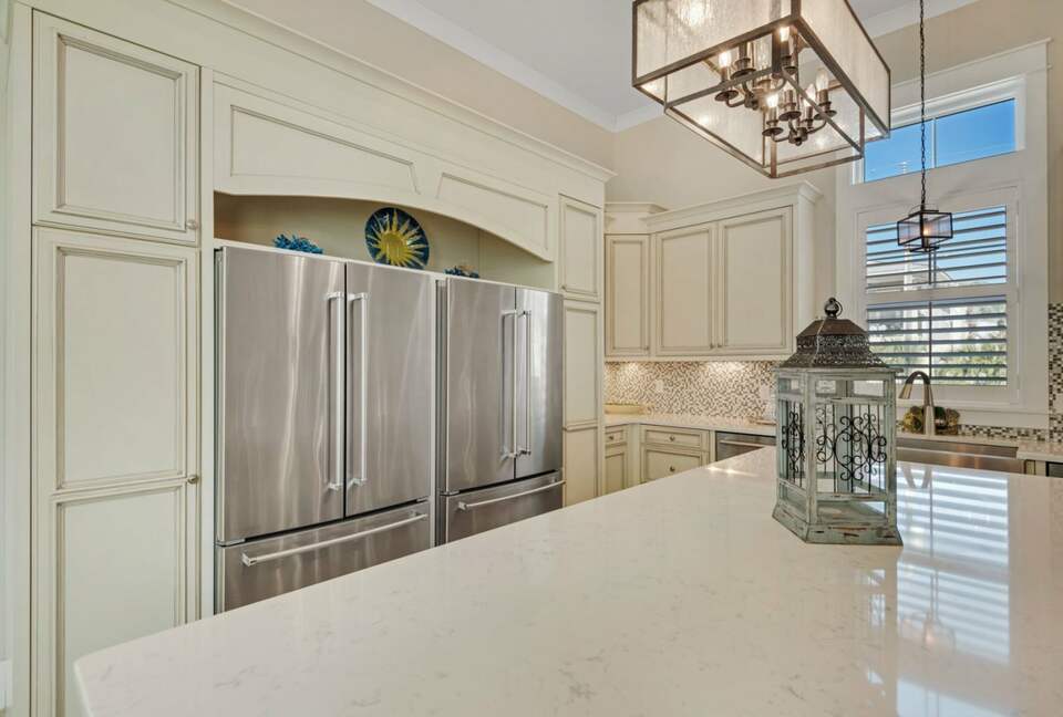 Born To Sun - Miramar Beach, Florida