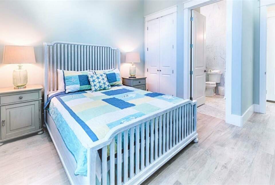 Born To Sun - Miramar Beach, Florida