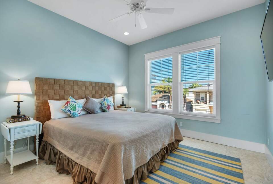 Born To Sun - Miramar Beach, Florida