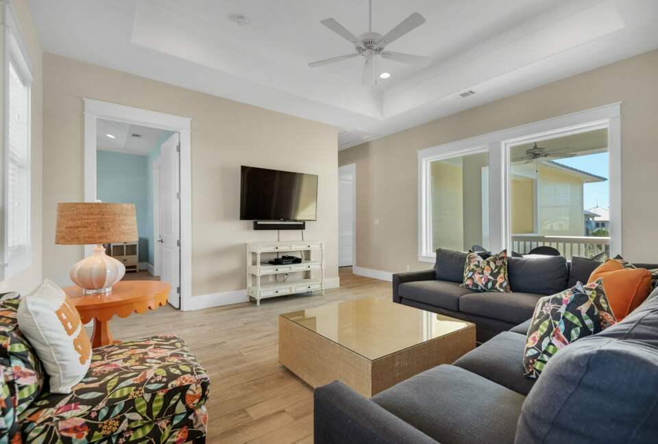 Born To Sun - Miramar Beach, Florida