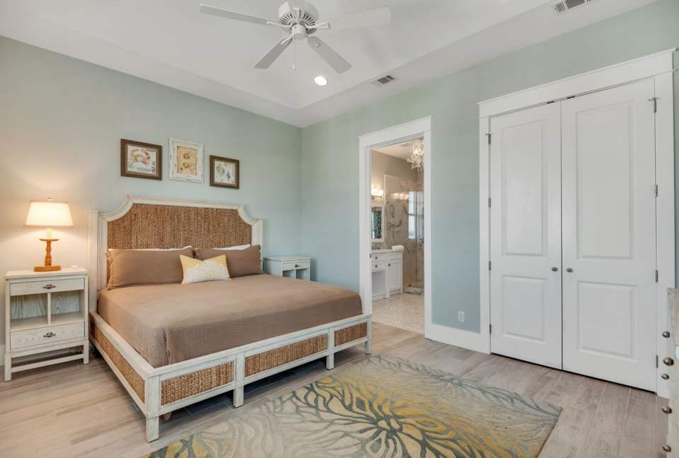 Born To Sun - Miramar Beach, Florida