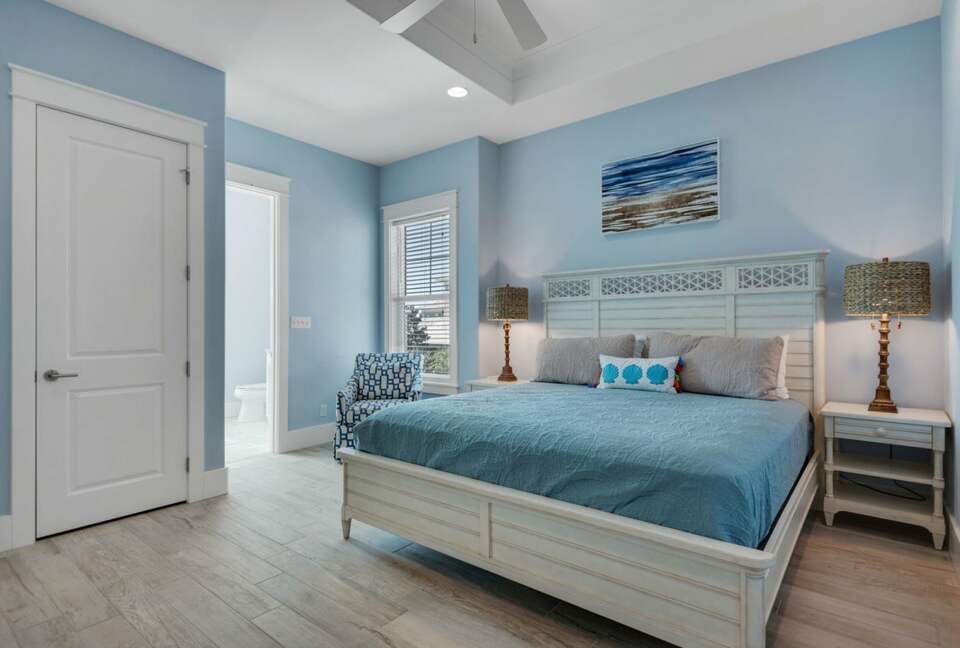 Born To Sun - Miramar Beach, Florida