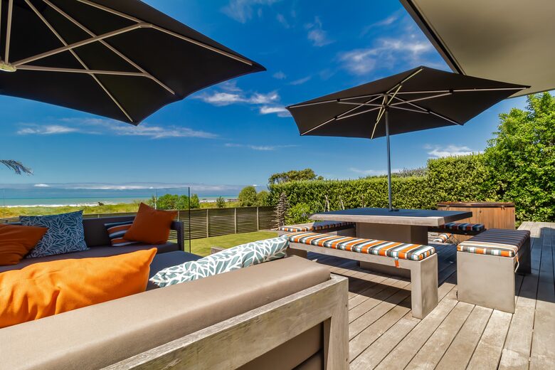 Award-Winning Kiwi Beach! - Waimarama, New Zealand