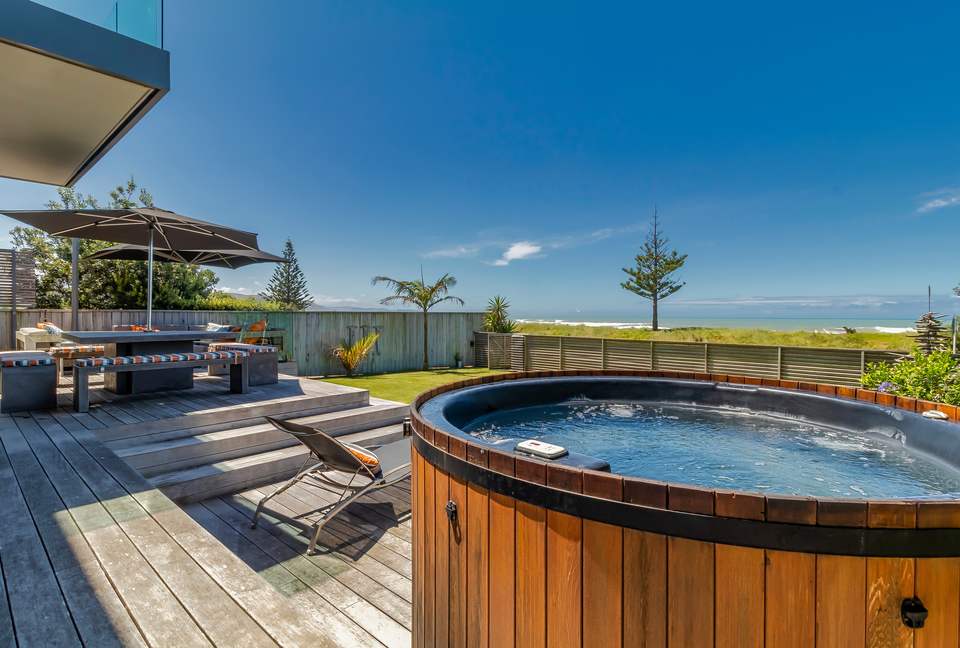 Award-Winning Kiwi Beach! - Waimarama, New Zealand