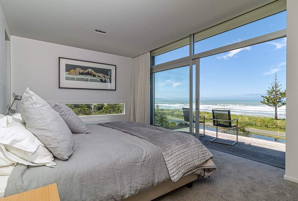 Award-Winning Kiwi Beach! - Waimarama, New Zealand