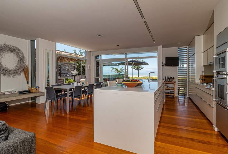 Award-Winning Kiwi Beach! - Waimarama, New Zealand