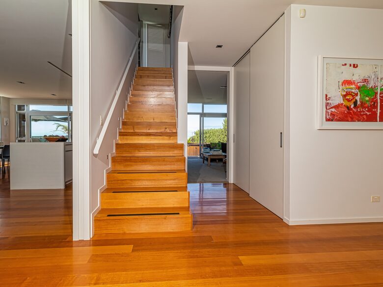 Award-Winning Kiwi Beach! - Waimarama, New Zealand