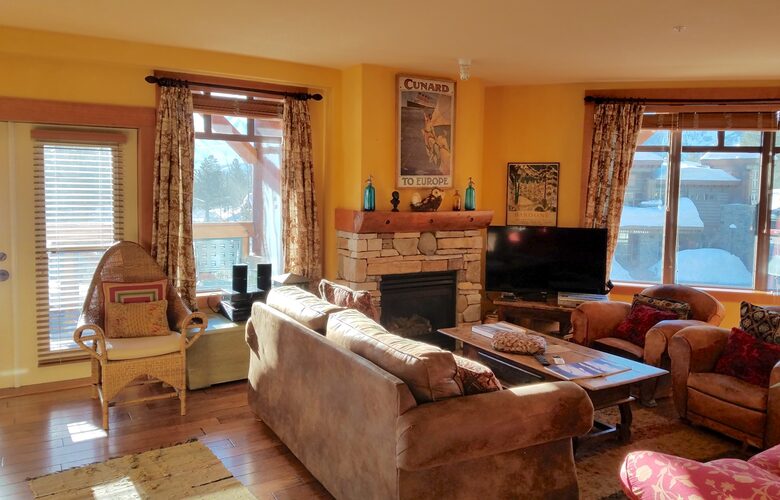 Mammoth Village Luxury Retreat - Mammoth Lakes, California