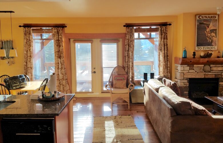 Mammoth Village Luxury Retreat - Mammoth Lakes, California