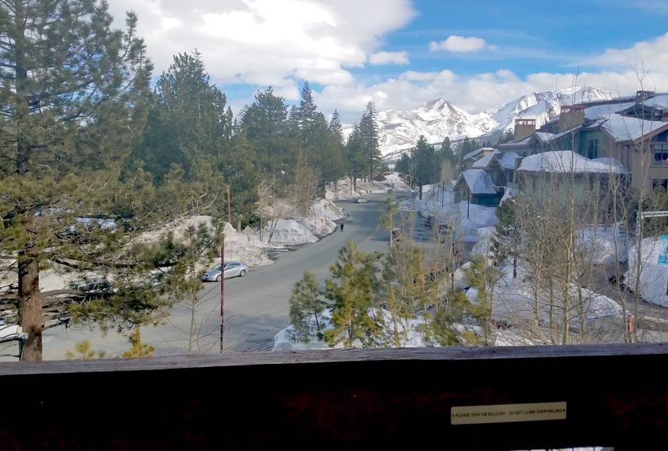 Mammoth Village Luxury Retreat - Mammoth Lakes, California