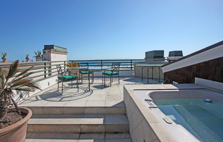 Orange County Beach House - Newport Beach, California