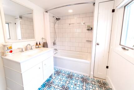 Log Cabin on Music Hill - Woodstock, New York