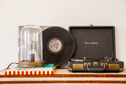 Log Cabin on Music Hill - Woodstock, New York