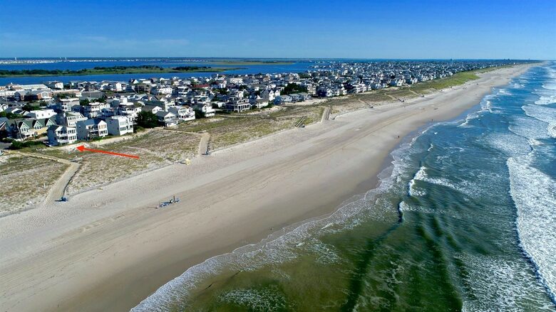 LBI Oceanfront Beach House - Brant beach, New Jersey