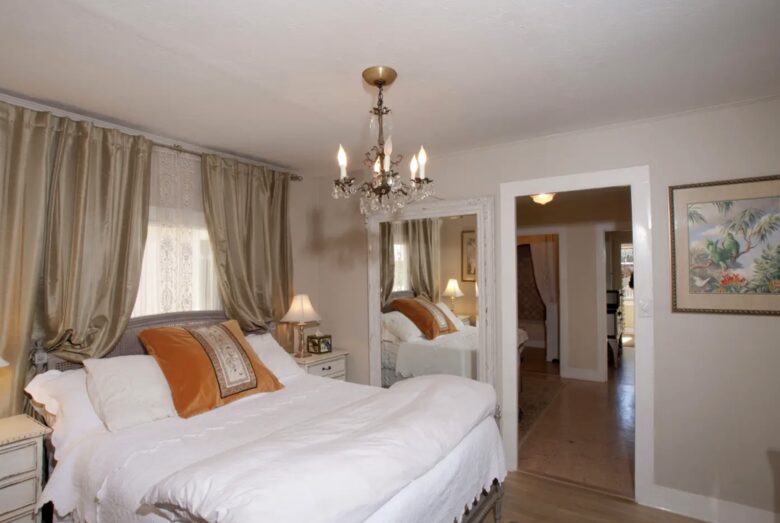 Storybook Cottage at Lover's Point - Pacific Grove, California