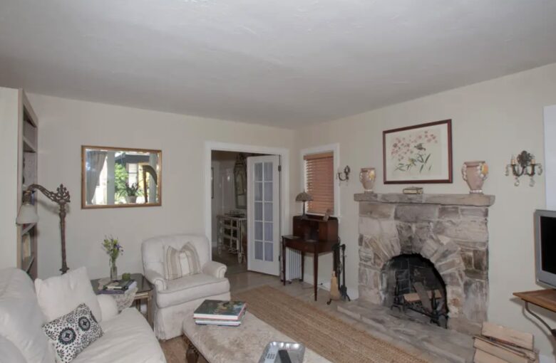 Storybook Cottage at Lover's Point - Pacific Grove, California