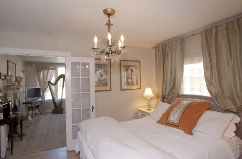 Storybook Cottage at Lover's Point - Pacific Grove, California