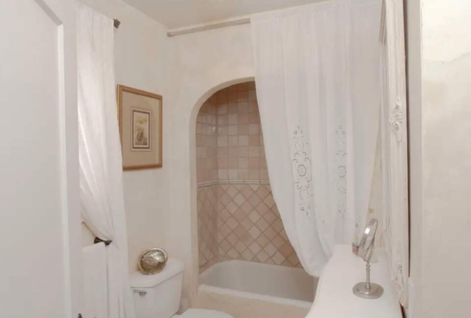 Storybook Cottage at Lover's Point - Pacific Grove, California