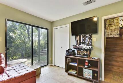 ABOVE - The Austin Original - West Lake Hills, Texas