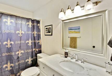 ABOVE - The Austin Original - West Lake Hills, Texas