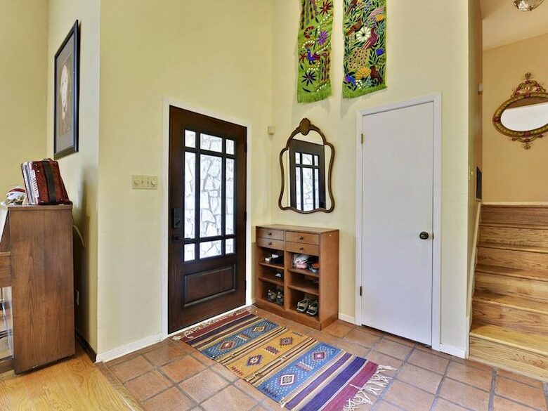 ABOVE - The Austin Original - West Lake Hills, Texas