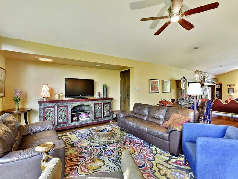 ABOVE - The Austin Original - West Lake Hills, Texas