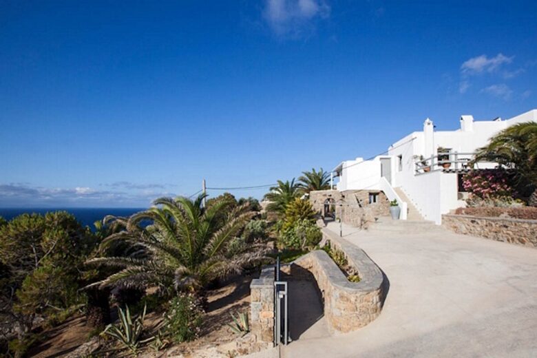 Elia Beach Villa - Mykonos, Greece