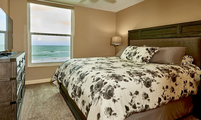 Gulf Front Executive Getaway - Madeira Beach, Florida