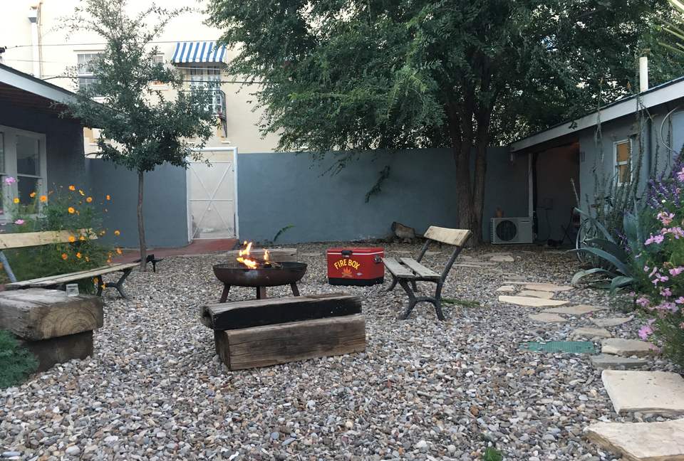 The 105 Lincoln - Marfa, Texas