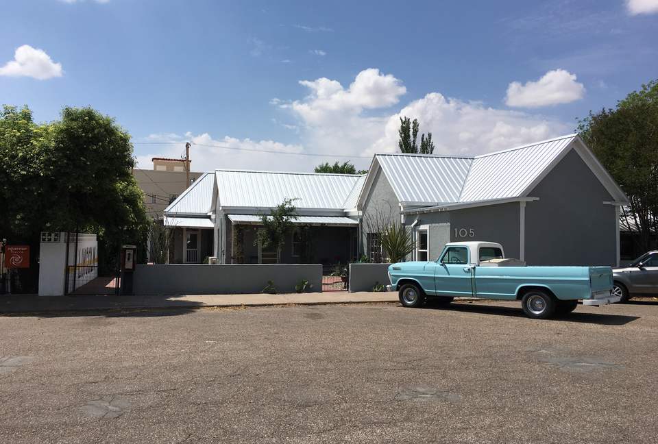 The 105 Lincoln - Marfa, Texas