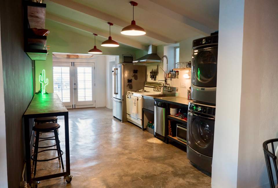 The 105 Lincoln - Marfa, Texas