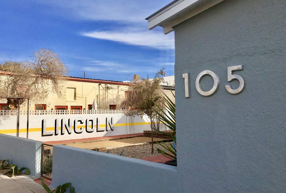 The 105 Lincoln - Marfa, Texas