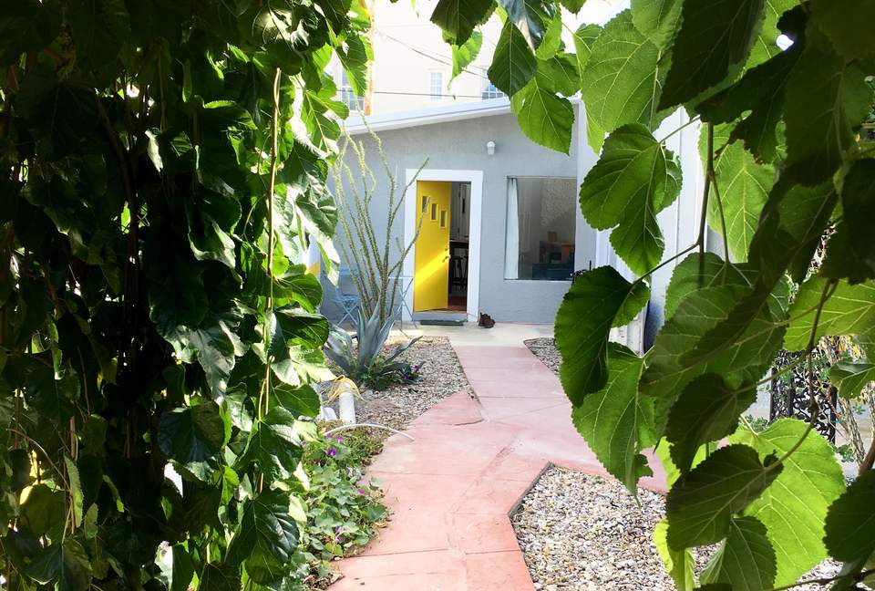 The 105 Lincoln - Marfa, Texas