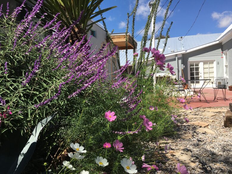 The 105 Lincoln - Marfa, Texas