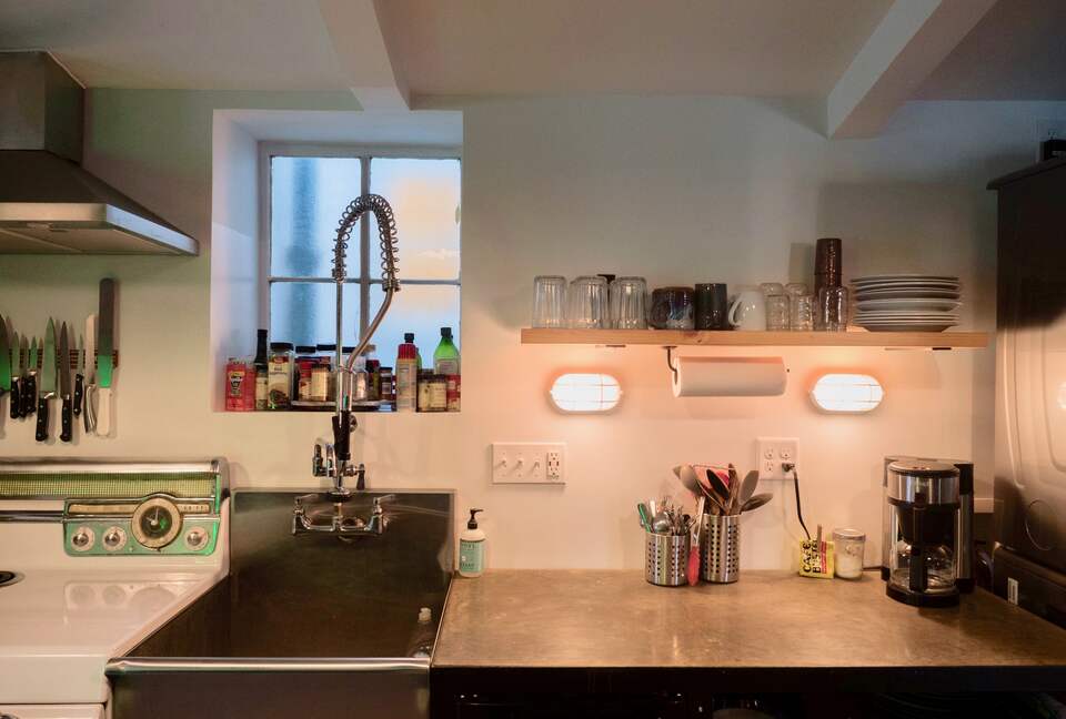 The 105 Lincoln - Marfa, Texas