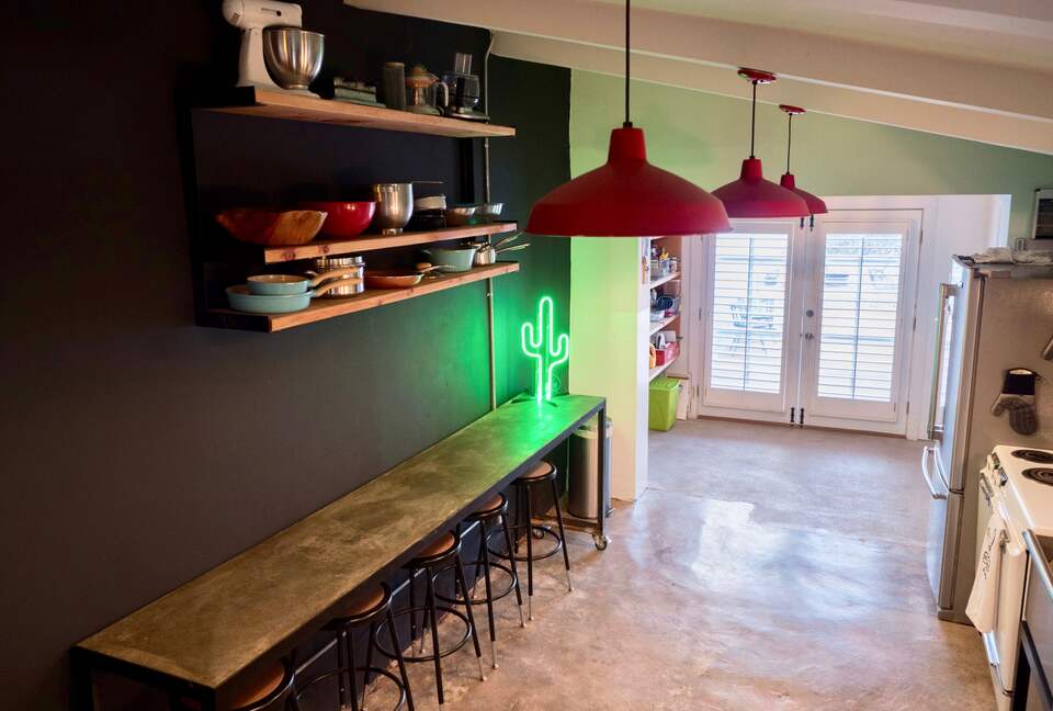 The 105 Lincoln - Marfa, Texas