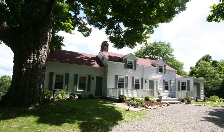 Millbrook Farmhouse Escape - Millbrook, New York