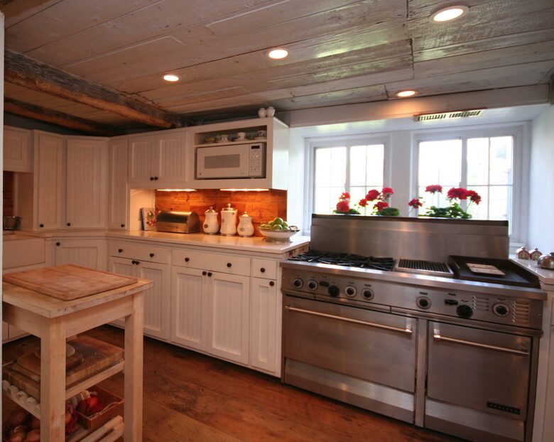 Millbrook Farmhouse Escape - Millbrook, New York