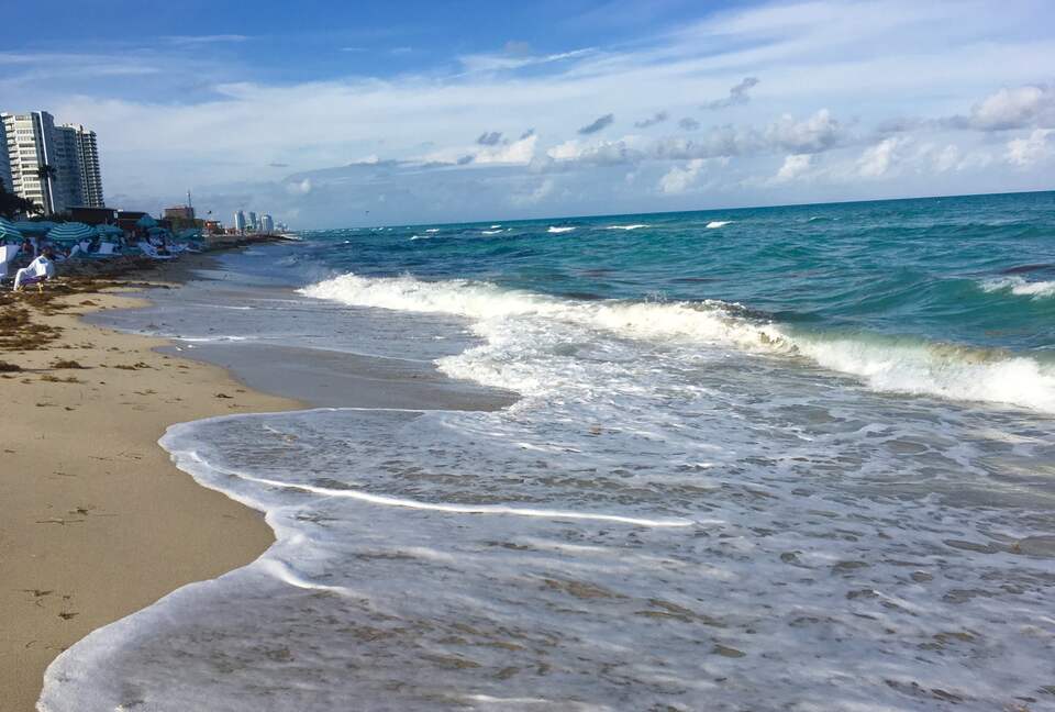 Ocean View Carillon Luxury Wellness Resort - Miami Beach, Florida